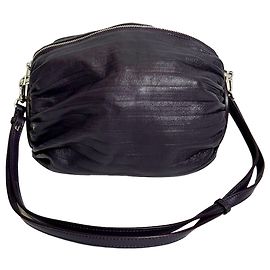 Bolsa Pouch Bracelet Plissada Loewe em Couro Roxo Roxo