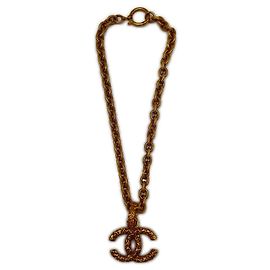 Colar de corrente com marca Coco Mark em lava Chanel Dourado