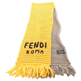 Stola da donna Fendi grigia e gialla Marrone Giallo