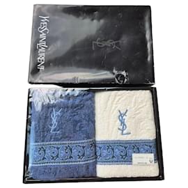 Ensemble de deux serviettes Yves Saint Laurent Blanc Bleu Beige