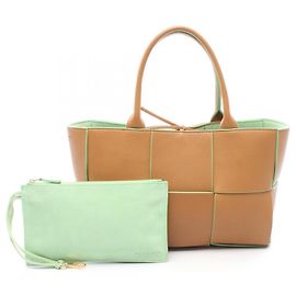 Bolsa Tote Bottega Veneta Arco Maxi Intrecciato Marrom Verde