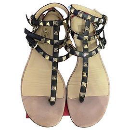 Valentino Garavani Rockstud Leather Sandals Black Gold hardware