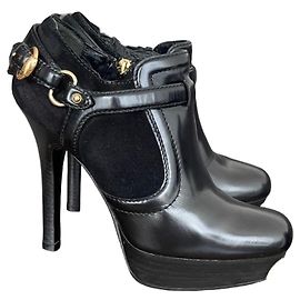 Gucci Black Leather and Suede Platform Ankle Boots Black