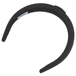 Arco de cabelo em Re-Nylon com triângulo Prada Preto
