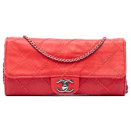 Chanel Red CC gestepptes Lammleder Wallet On Chain Rot