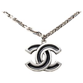Chanel Silber CC Messing Email Anhänger Halskette Andere