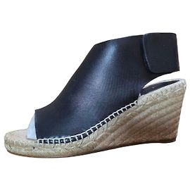Céline Sandali con zeppa in pelle nera e suola espadrilles Nero