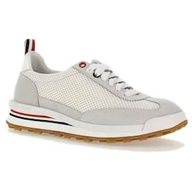 Baskets Thom Browne Nylon Tech Runner Blanc Blanc