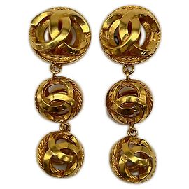 Orecchini a clip tondi Chanel Coco Mark D'oro