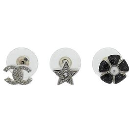 Orecchini a lobo Chanel ABG901 Nero Argento Bianco