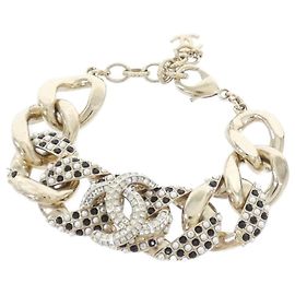 Pulseira Charm Chanel Preto Branco Dourado