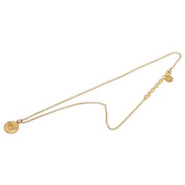 Collier pendentif rond avec logo CD doré de Dior, plaqué or Doré