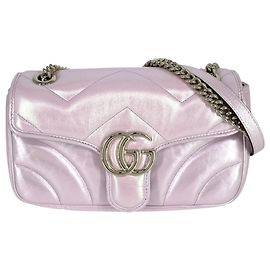 Bolsa de ombro Gucci GG Marmont acolchoada com corrente pequena Prata