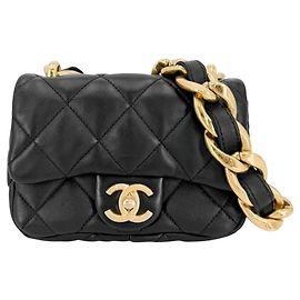 Chanel Women's Matelassé Shoulder Bag Black