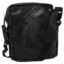 Sac Messenger Chanel Sport Line en Toile Enduite Medium Noir