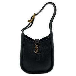 Yves Saint Laurent Grain Leather LE 5 A 7 Soft Micro Pouch Noir
