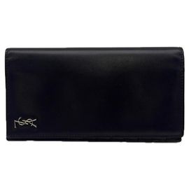 Yves Saint Laurent Tiny Cassandra Continental Wallet Black