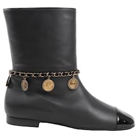 Chanel Coco Mark Camelia 17A Leder Stiefeletten in Schwarz G32929, Größe 36 EU Schwarz