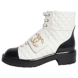 Chanel White quilted leather ankle boots - size EU 40 White