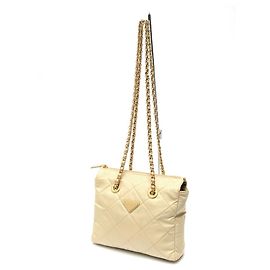 Bolsa Tote com Corrente Prada Re-Edition 1995 Bege
