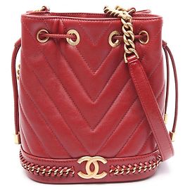 Chanel Chevron V-Stitch Beuteltasche mit Kordelzug Rot