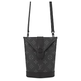 Louis Vuitton Monogram Eclipse Envelope Pouch Shoulder Bag Black