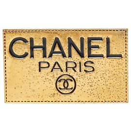 Chanel Logo Plate Brosche vergoldet Golden