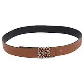 Cinto Loewe Reversible Anagram em couro liso e grão macio Marrom Preto Prata