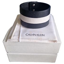 Calvin Klein Bracciale Manchette in Pelle Bianco e Nero Nero Bianco