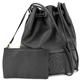 Sac à main Chanel en cuir de veau grainé noir Noir