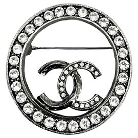 Spilla Chanel con strass Altro