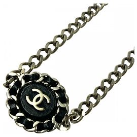 Collier Chanel en cuir noir plaqué or Noir