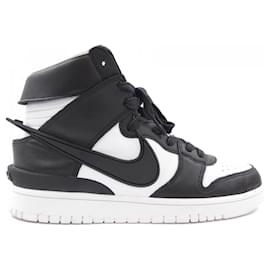 Autre Marque Baskets Nike Noir Blanc