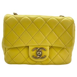 Borsa a Spalla Chanel Mini Matelassé Giallo