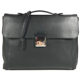 Bolsa Louis Vuitton em couro Taurillon Dorian Preto