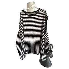 Munthe Plus Simonsen Camiseta listrada com detalhes em tule Preto Branco