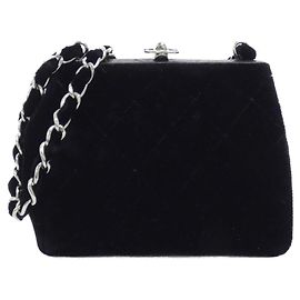 Borsa a tracolla Chanel in velluto nero Nero
