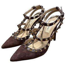 Escarpins Valentino Garavani Rockstud en daim marron Marron
