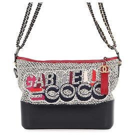 Bolsa de ombro Chanel Gabrielle Medium Hobo em tweed Branco Vermelho Azul marinho