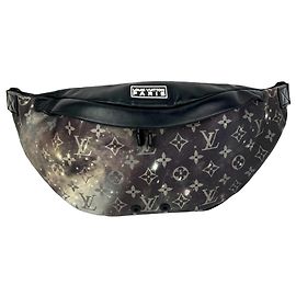 Borsa a tracolla Louis Vuitton Monogram Galaxy Discovery da uomo Nero