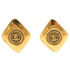 Orecchini a clip in metallo dorato Chanel D'oro