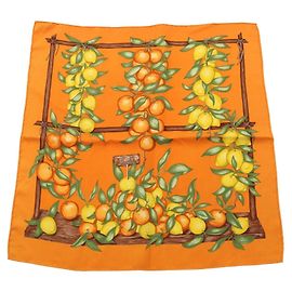 Hermès Hermes Petit Carré 45 Oranges et Citrons Scarf Multicolor Naranja Amarillo