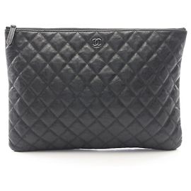 Chanel Matelassé Leather Clutch Bag/Handbag Black