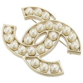 Broche Chanel 64978 Perles Blanches Blanc