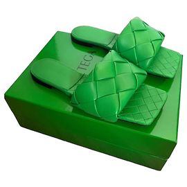 Bottega Veneta Sandales Intrecciato Vertes Vert