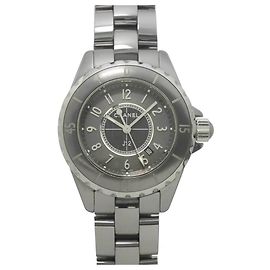 Relógio Chanel J12 Chromatic Gray Quartz Outro