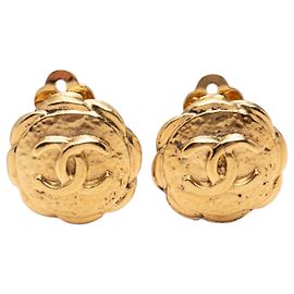 Boucles d'oreilles puces Chanel Gold CC plaqué or fleur Doré