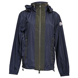 Moncler Capbreton Contrast Jacket in Navy Polyamide Blue Navy blue