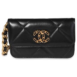 Chanel 19 Mini-Geldbeutel aus schwarzem gestepptem Lammleder mit Kette Chanel Schwarz