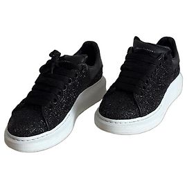 Alexander McQueen Baskets Oversized en cuir noir Noir Blanc